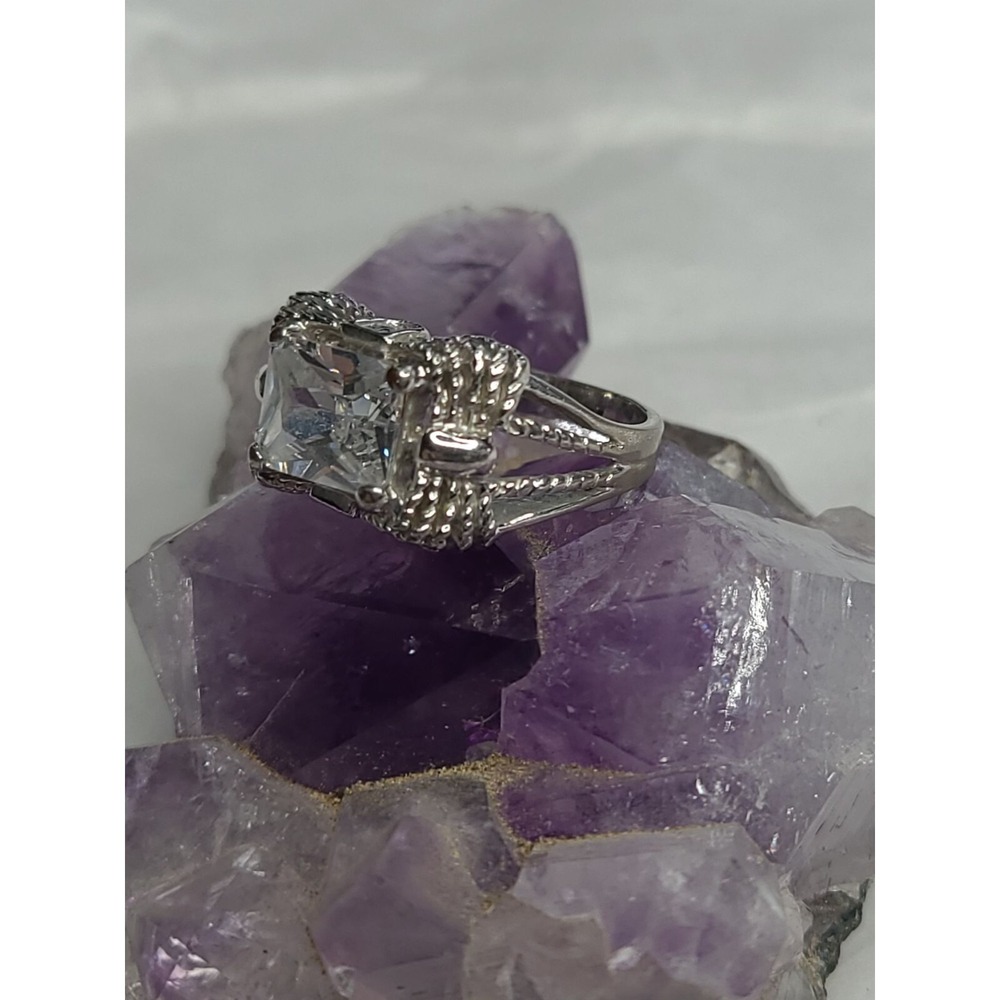 Vintage Silvertone Fashion Ring With Large Clear Square Stone & Intricate Detail - Picture 5 of 7